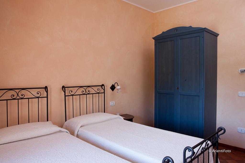Albergo Del Lago Capalbio Rum bild